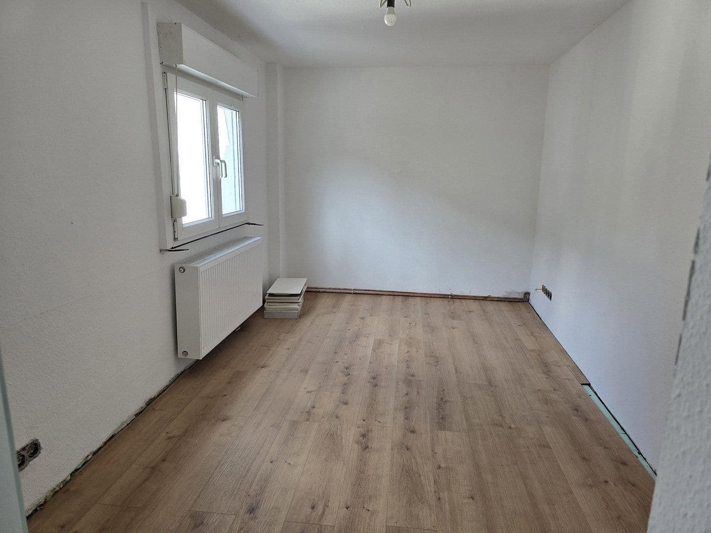 Prodej domu 92 m², pozemek 133 m², Hauptstraße 45, Oberheimbach, Porýní-Falc Prodej domu 92 m², pozemek 133 m², Hauptstraße 45, Oberheimbach, Porýní-Falc