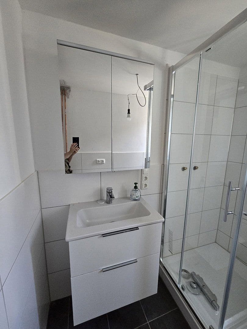 Prodej domu 92 m², pozemek 133 m², Hauptstraße 45, Oberheimbach, Porýní-Falc Prodej domu 92 m², pozemek 133 m², Hauptstraße 45, Oberheimbach, Porýní-Falc