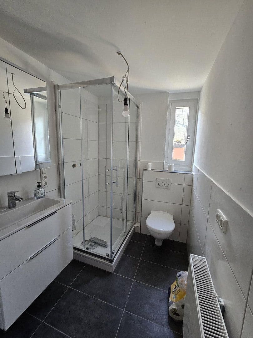 Prodej domu 92 m², pozemek 133 m², Hauptstraße 45, Oberheimbach, Porýní-Falc Prodej domu 92 m², pozemek 133 m², Hauptstraße 45, Oberheimbach, Porýní-Falc