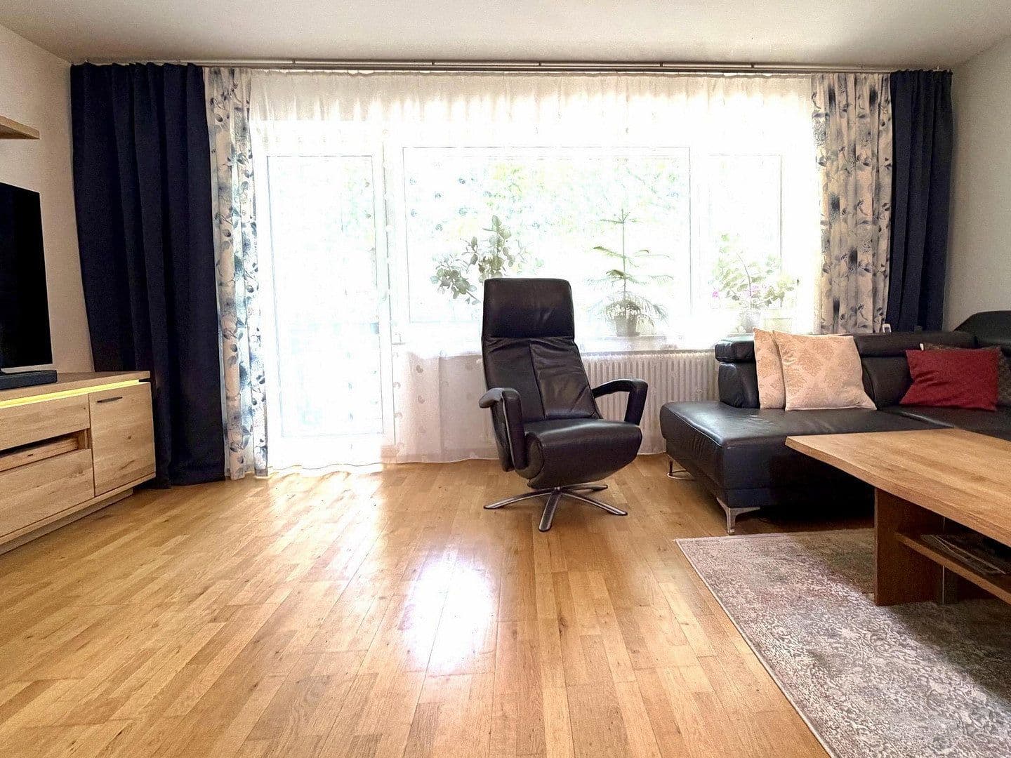 Prodej bytu 3+1 74 m², Hülsmeyerstraße 4, Düsseldorf, Severní Porýní-Vestfálsko Prodej bytu 3+1 74 m², Hülsmeyerstraße 4, Düsseldorf, Severní Porýní-Vestfálsko