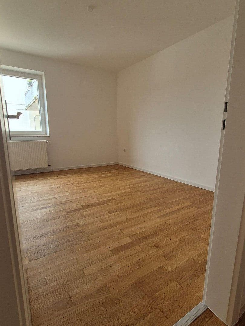 Prodej bytu 2+1 47 m², Schleißheimer Str. 243, München, Bavorsko Prodej bytu 2+1 47 m², Schleißheimer Str. 243, München, Bavorsko