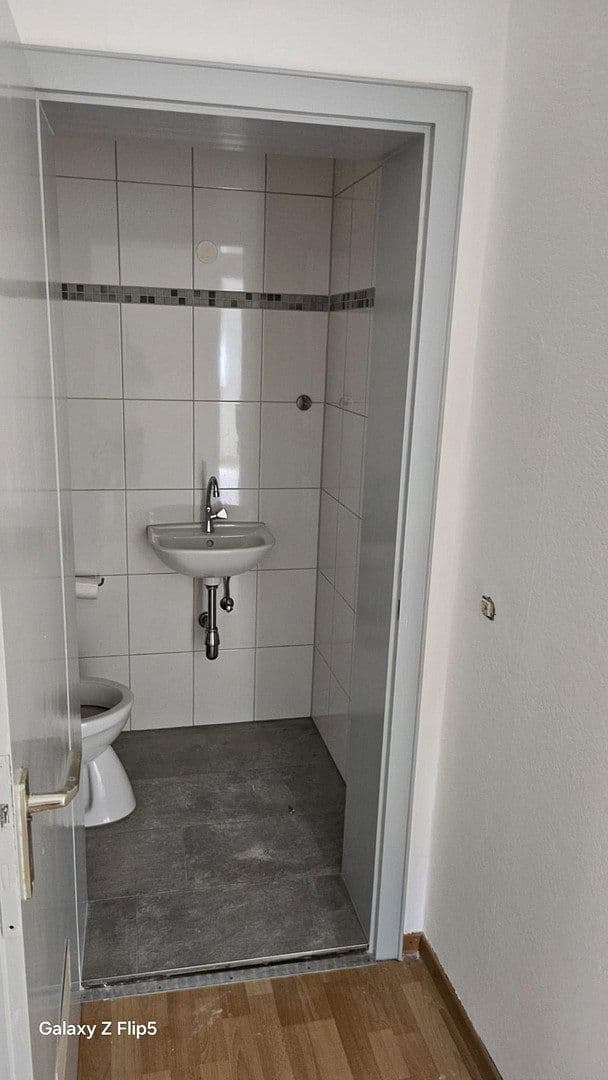 Pronájem bytu 3+1 93 m², Karlsruhe, Bádensko-Württembersko Pronájem bytu 3+1 93 m², Karlsruhe, Bádensko-Württembersko