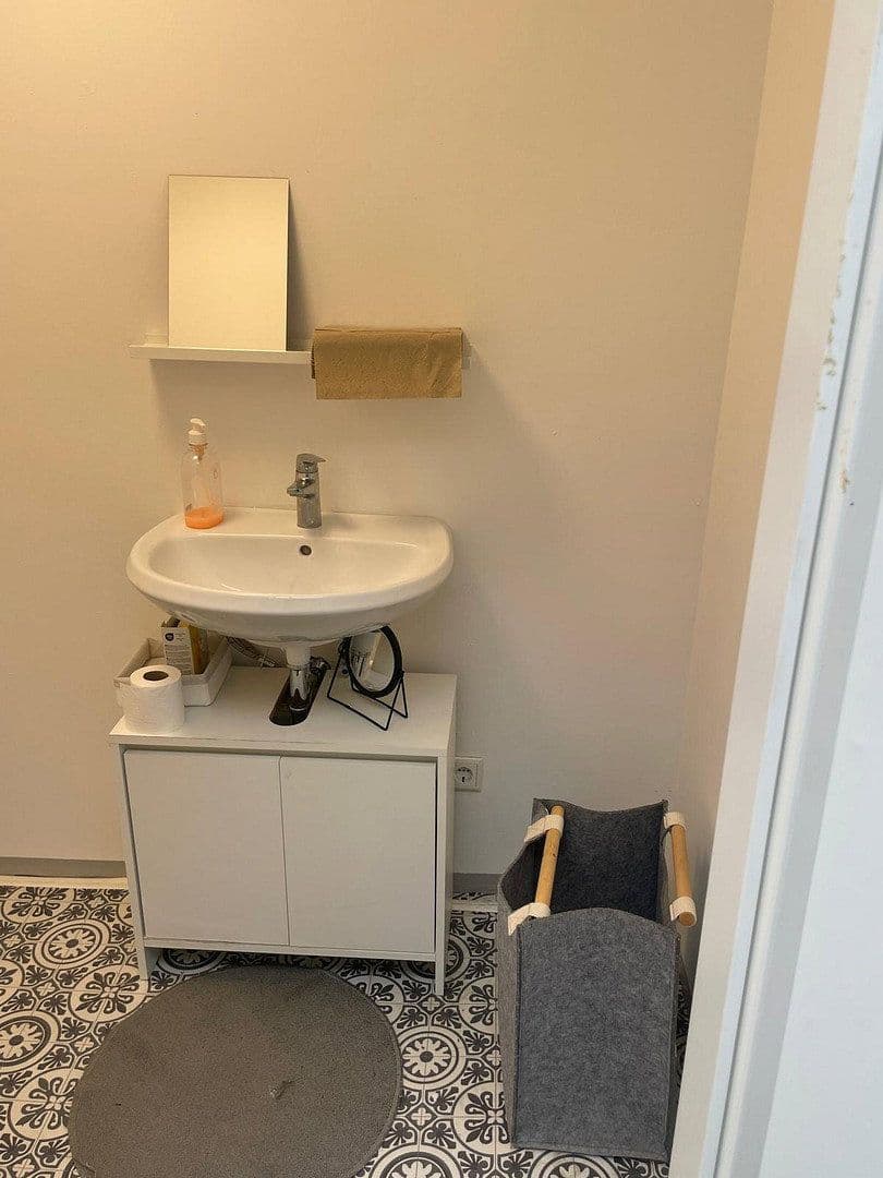 Pronájem nebytového prostoru 150 m², Köln, Severní Porýní-Vestfálsko Pronájem nebytového prostoru 150 m², Köln, Severní Porýní-Vestfálsko