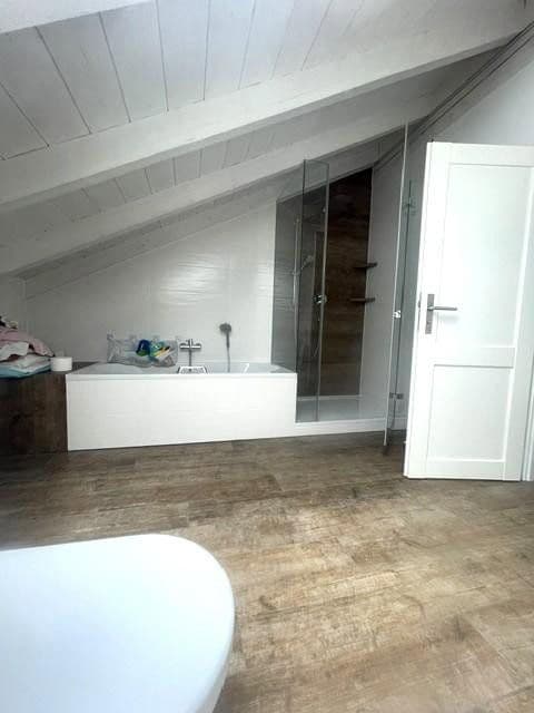 Pronájem bytu 3+1 101 m², Deining, Bavorsko Pronájem bytu 3+1 101 m², Deining, Bavorsko