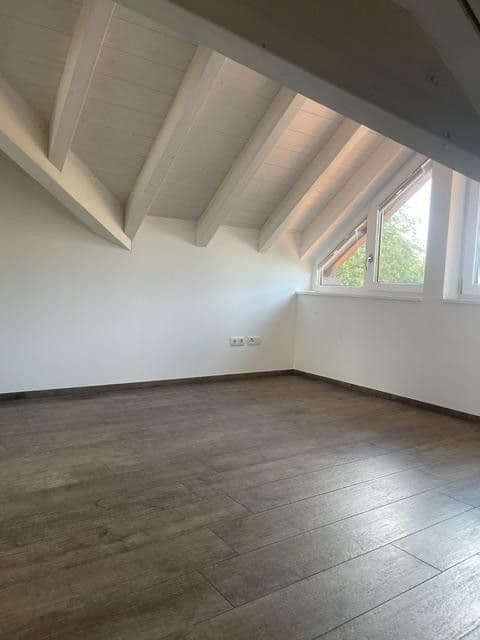 Pronájem bytu 3+1 101 m², Deining, Bavorsko Pronájem bytu 3+1 101 m², Deining, Bavorsko