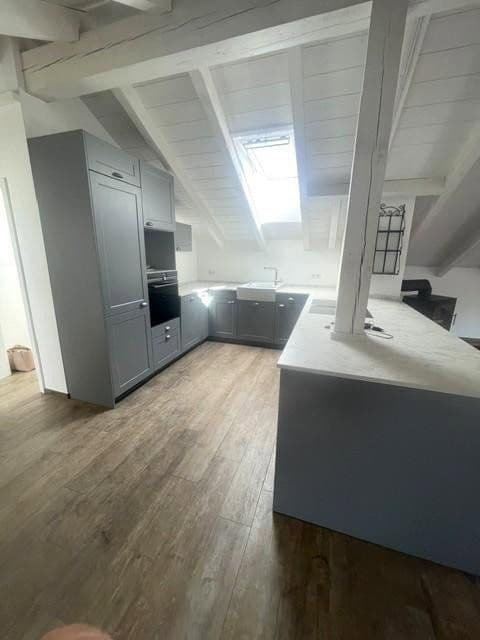 Pronájem bytu 3+1 101 m², Deining, Bavorsko Pronájem bytu 3+1 101 m², Deining, Bavorsko