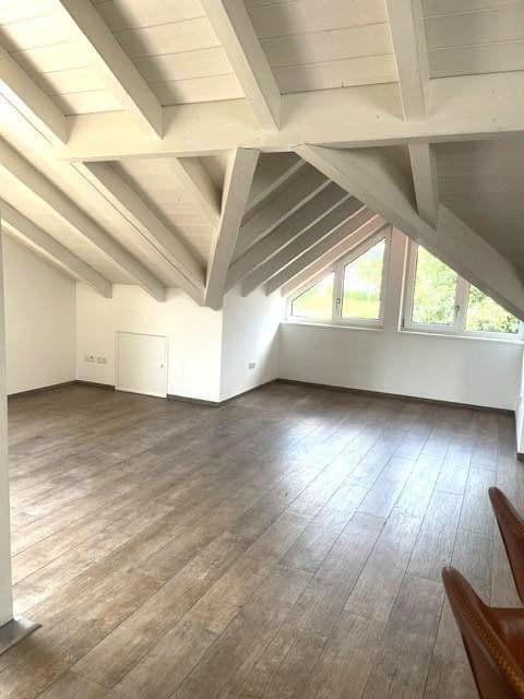 Pronájem bytu 3+1 101 m², Deining, Bavorsko Pronájem bytu 3+1 101 m², Deining, Bavorsko