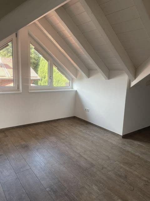 Pronájem bytu 3+1 101 m², Deining, Bavorsko Pronájem bytu 3+1 101 m², Deining, Bavorsko