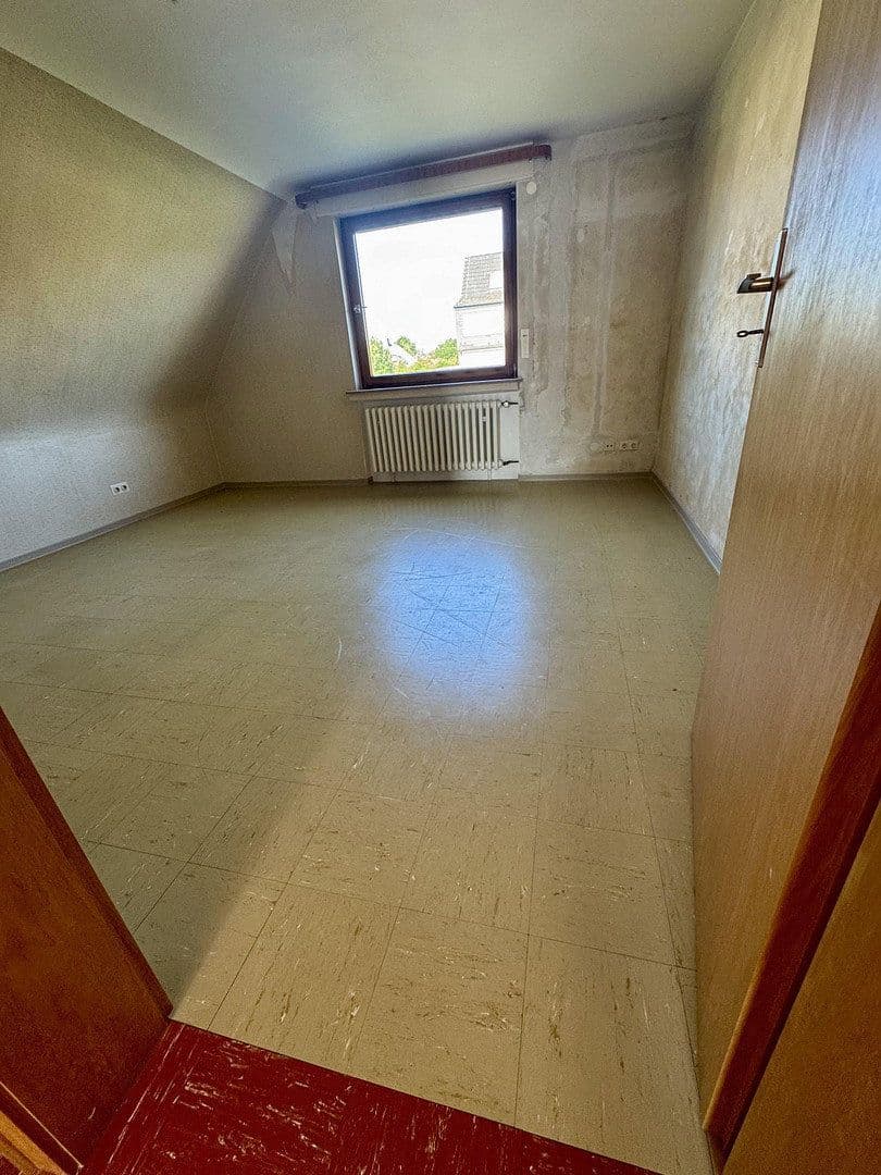 Prodej domu 200 m², pozemek 862 m², Velbert, Severní Porýní-Vestfálsko Prodej domu 200 m², pozemek 862 m², Velbert, Severní Porýní-Vestfálsko