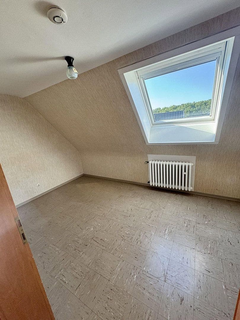 Prodej domu 200 m², pozemek 862 m², Velbert, Severní Porýní-Vestfálsko Prodej domu 200 m², pozemek 862 m², Velbert, Severní Porýní-Vestfálsko