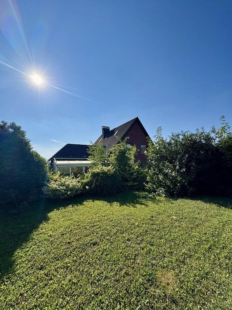 Prodej domu 200 m², pozemek 862 m², Velbert, Severní Porýní-Vestfálsko Prodej domu 200 m², pozemek 862 m², Velbert, Severní Porýní-Vestfálsko