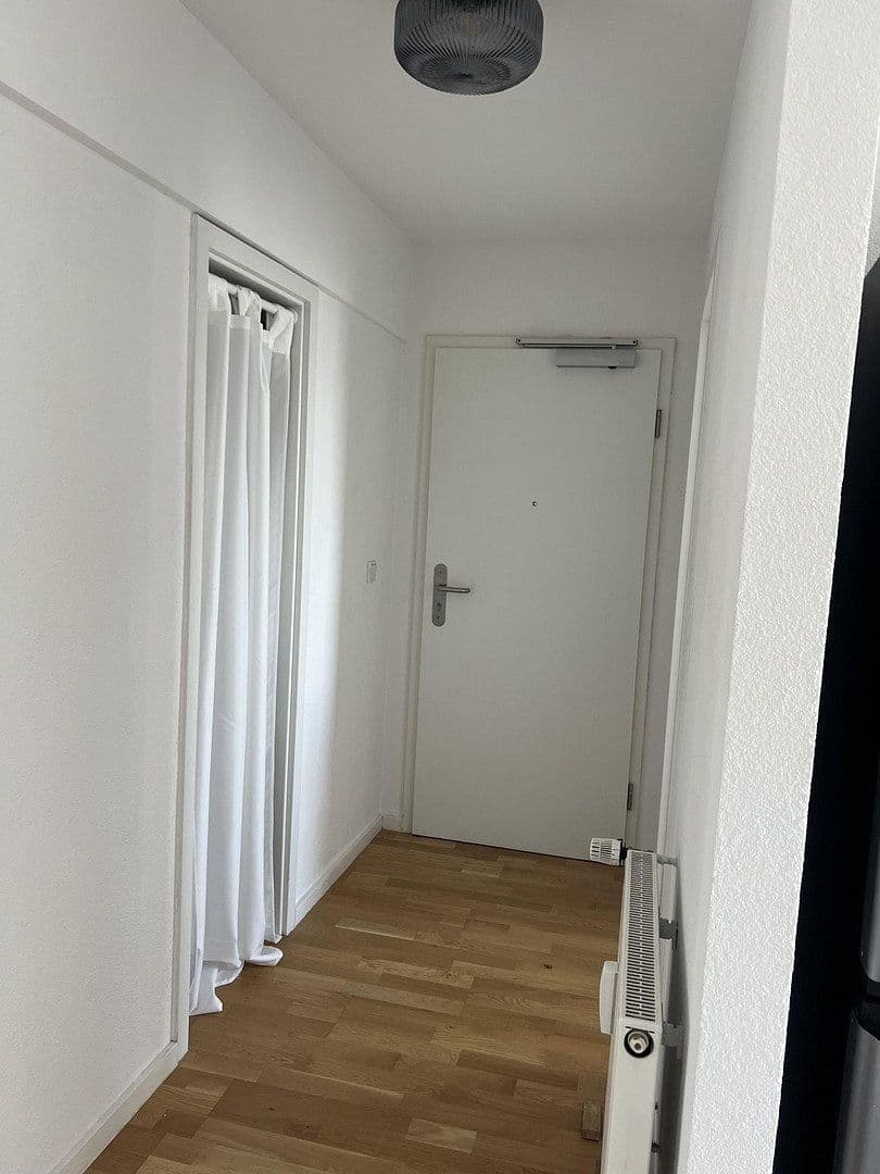 Pronájem bytu 2+1 49 m², Frankfurt, Hessen Pronájem bytu 2+1 49 m², Frankfurt, Hessen