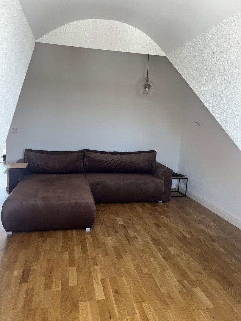 Pronájem bytu 2+1 49 m², Frankfurt, Hessen Pronájem bytu 2+1 49 m², Frankfurt, Hessen