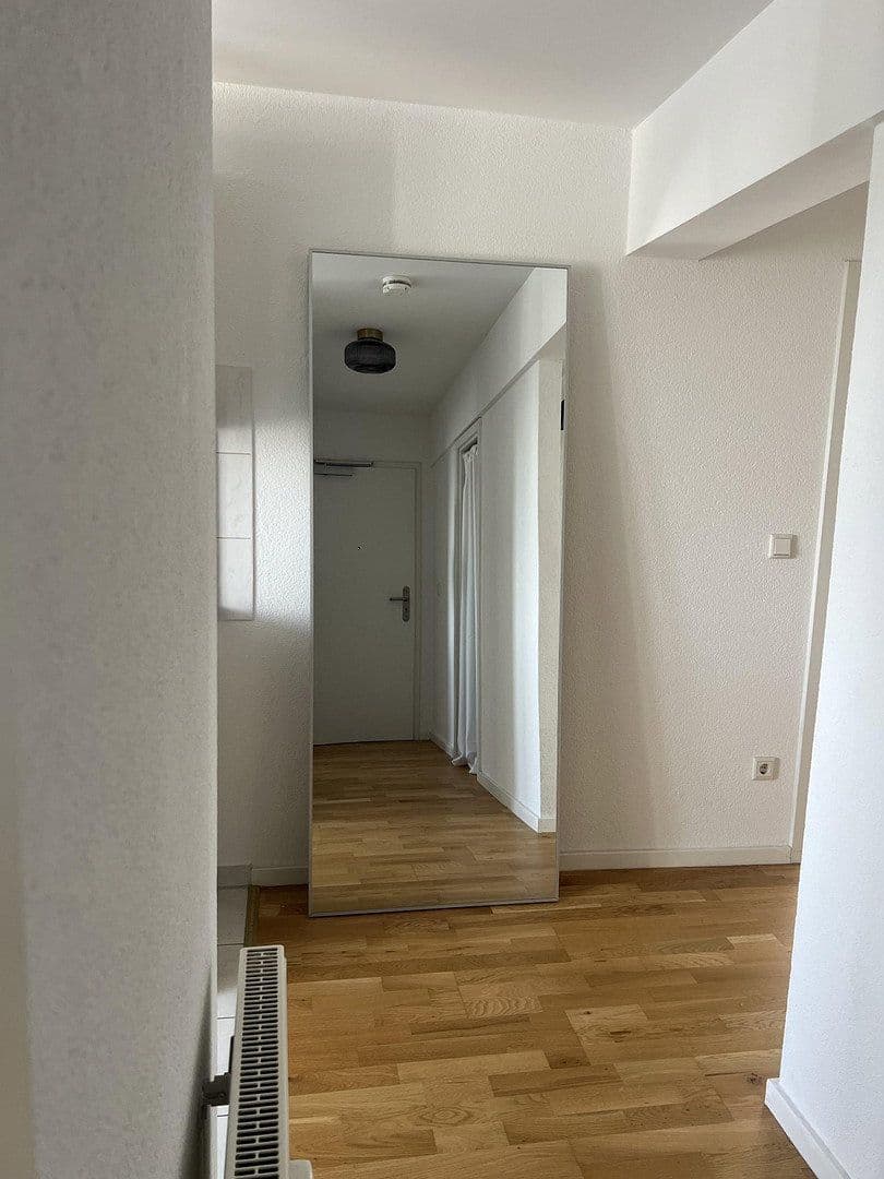 Pronájem bytu 2+1 49 m², Frankfurt, Hessen Pronájem bytu 2+1 49 m², Frankfurt, Hessen