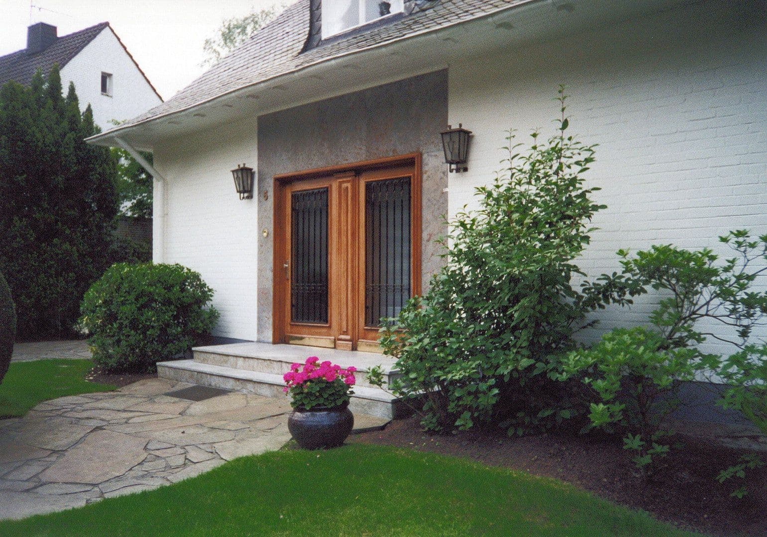 Prodej domu 260 m², pozemek 1.200 m², Urdenbach, Severní Porýní-Vestfálsko Prodej domu 260 m², pozemek 1.200 m², Urdenbach, Severní Porýní-Vestfálsko