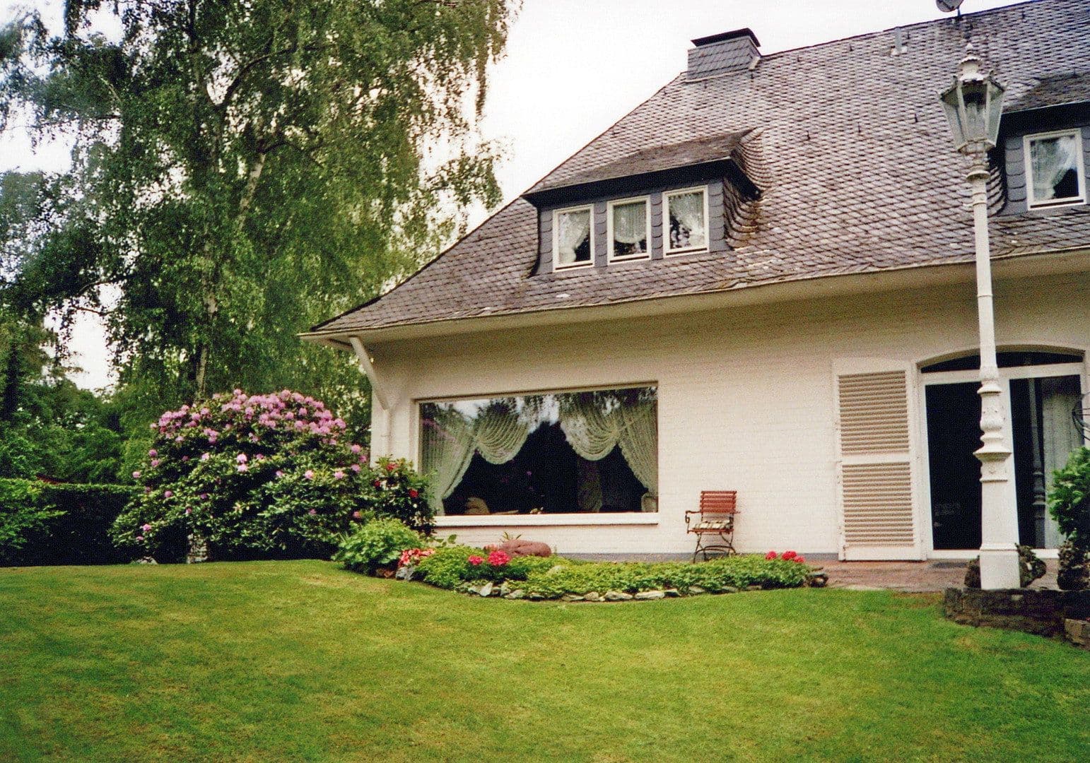 Prodej domu 260 m², pozemek 1.200 m², Urdenbach, Severní Porýní-Vestfálsko Prodej domu 260 m², pozemek 1.200 m², Urdenbach, Severní Porýní-Vestfálsko