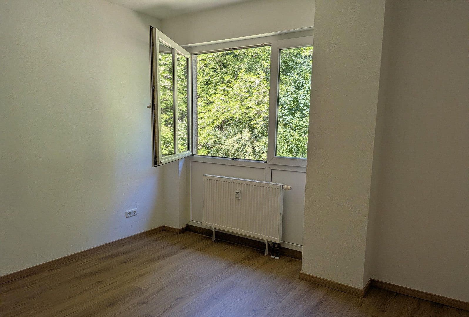 Prodej bytu 3+1 70 m², Fichtenweg 8, Kirchseeon, Bavorsko Prodej bytu 3+1 70 m², Fichtenweg 8, Kirchseeon, Bavorsko