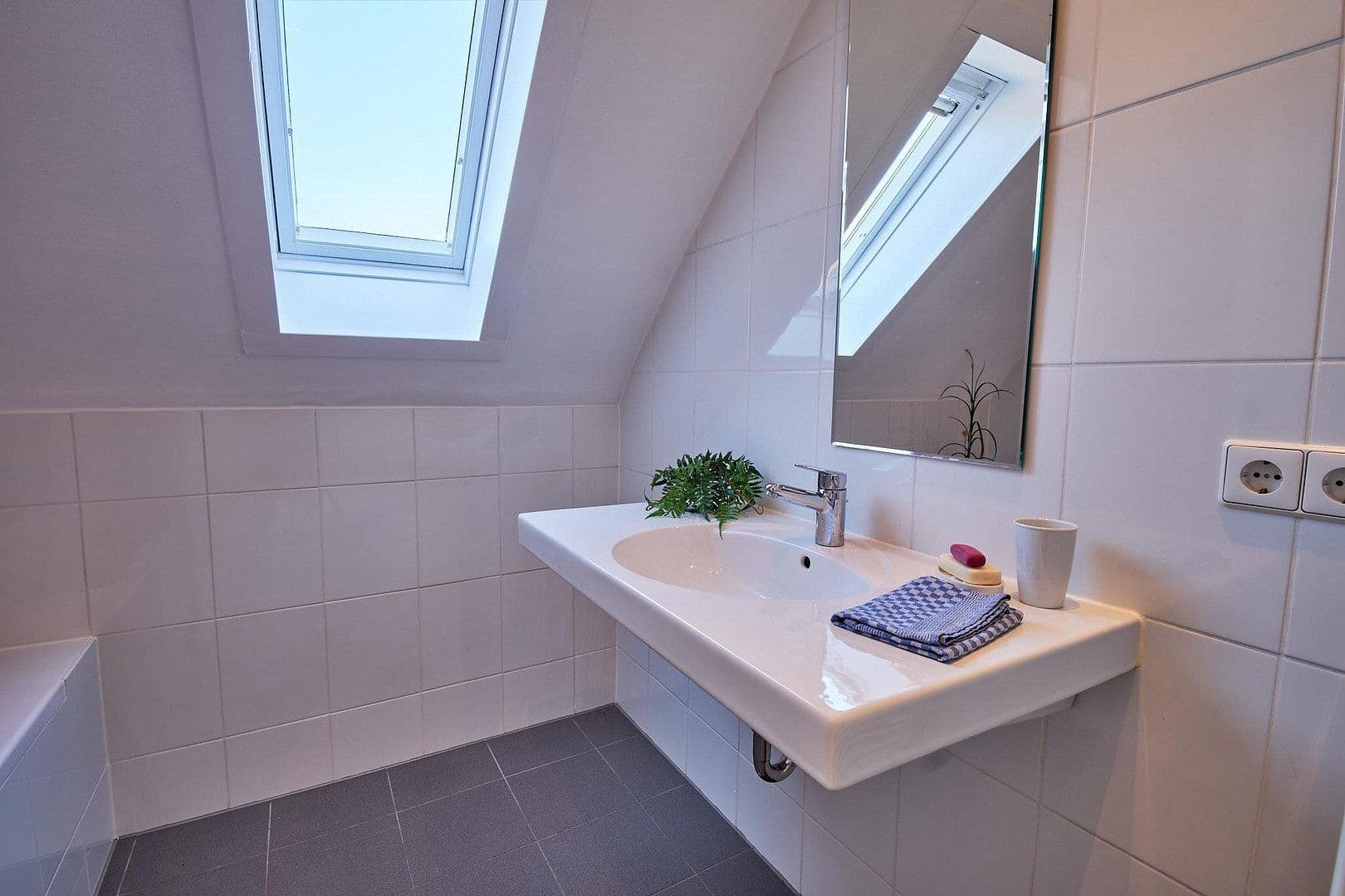 Prodej bytu 4+kk 105 m², Esslingen am Neckar, Bádensko-Württembersko Prodej bytu 4+kk 105 m², Esslingen am Neckar, Bádensko-Württembersko