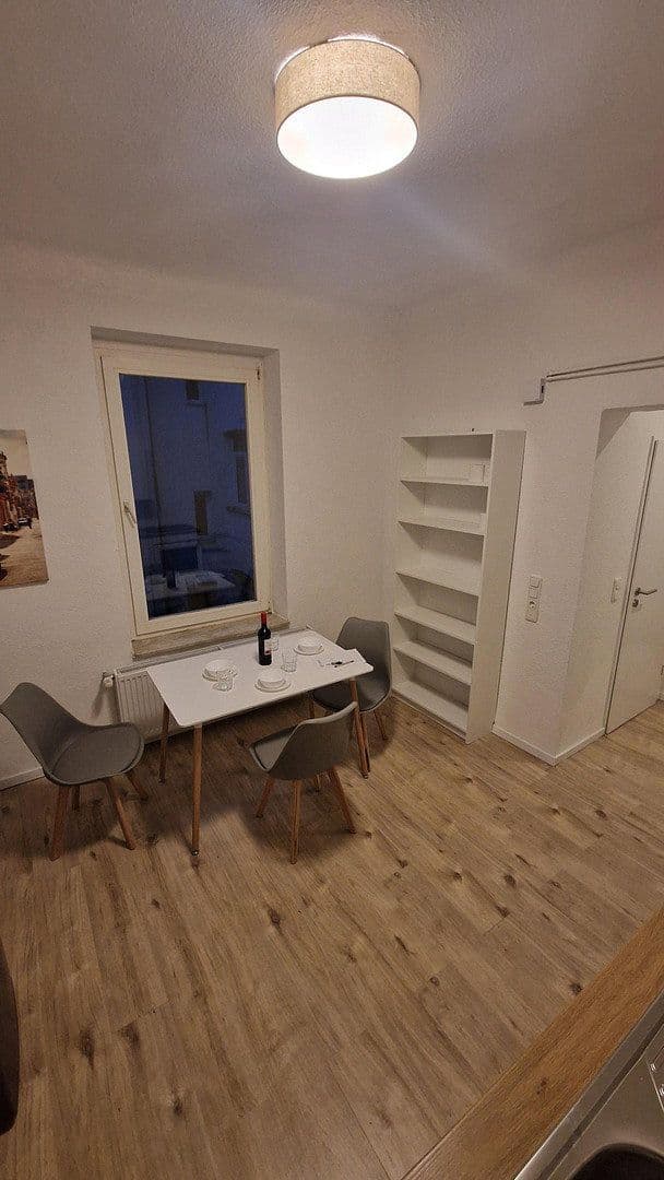 Pronájem bytu 2+1 27 m², Cáchy, Severní Porýní-Vestfálsko Pronájem bytu 2+1 27 m², Cáchy, Severní Porýní-Vestfálsko