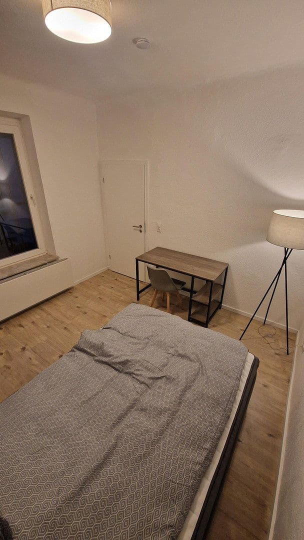 Pronájem bytu 2+1 27 m², Cáchy, Severní Porýní-Vestfálsko Pronájem bytu 2+1 27 m², Cáchy, Severní Porýní-Vestfálsko