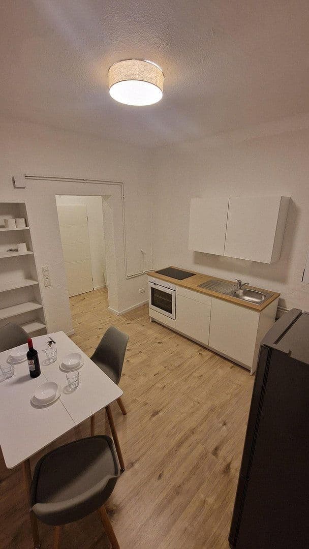 Pronájem bytu 2+1 27 m², Cáchy, Severní Porýní-Vestfálsko Pronájem bytu 2+1 27 m², Cáchy, Severní Porýní-Vestfálsko