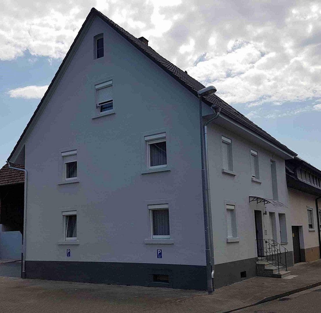 Pronájem bytu 1+1 35 m², Kappel-Grafenhausen, Bádensko-Württembersko Pronájem bytu 1+1 35 m², Kappel-Grafenhausen, Bádensko-Württembersko