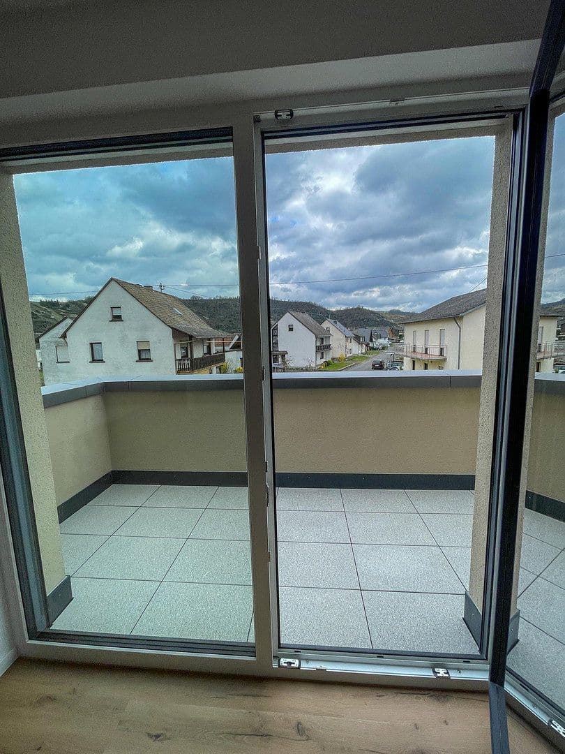 Pronájem bytu 1+1 62 m², Piesport, Porýní-Falc Pronájem bytu 1+1 62 m², Piesport, Porýní-Falc