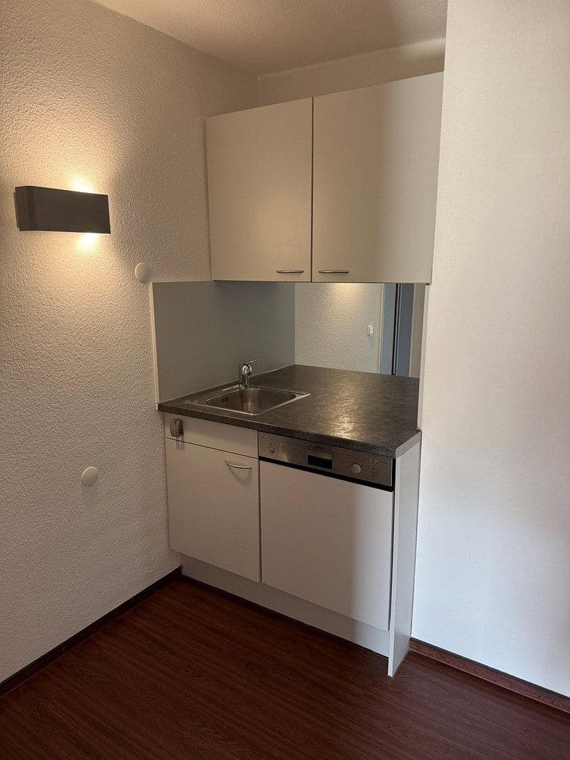 Pronájem kanceláře 170 m², Siemensstraße 9, Wiesbaden, Hessen Pronájem kanceláře 170 m², Siemensstraße 9, Wiesbaden, Hessen