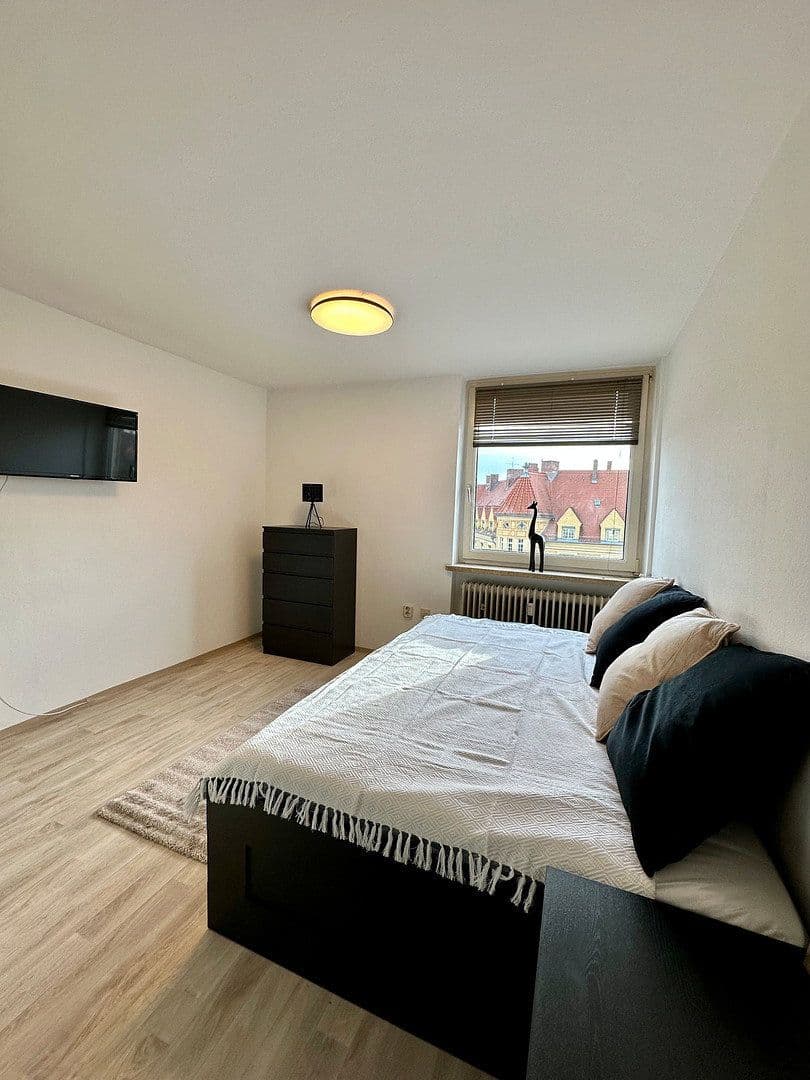 Pronájem bytu 1+kk 25 m², Kirchseeonerstraße 1, München-Ramersdorf, München, Bavorsko Pronájem bytu 1+kk 25 m², Kirchseeonerstraße 1, München-Ramersdorf, München, Bavorsko