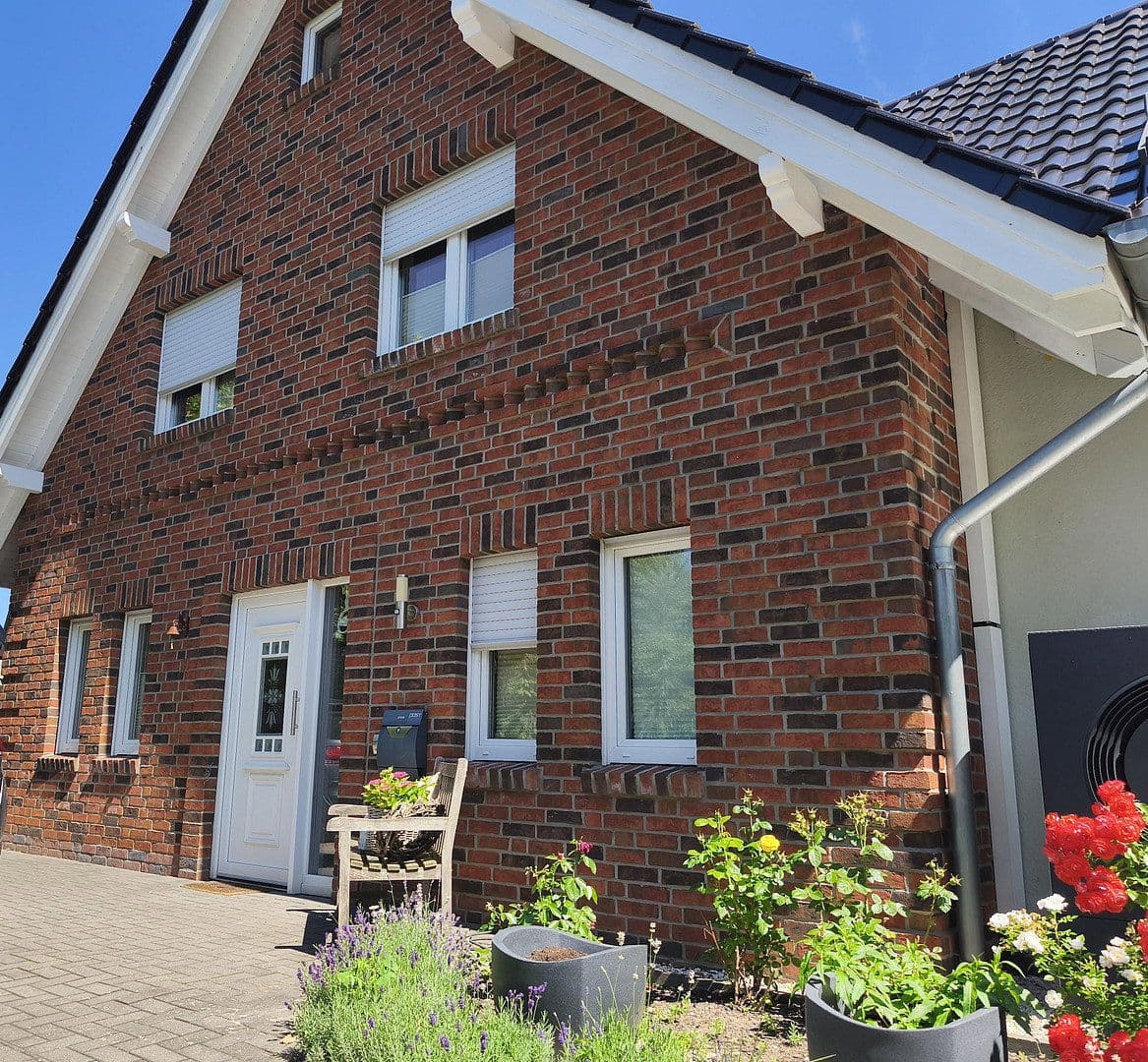 Pronájem domu 145 m², pozemek 300 m², Kuhnts Busch 11, Neuenkirchen, Severní Porýní-Vestfálsko Pronájem domu 145 m², pozemek 300 m², Kuhnts Busch 11, Neuenkirchen, Severní Porýní-Vestfálsko