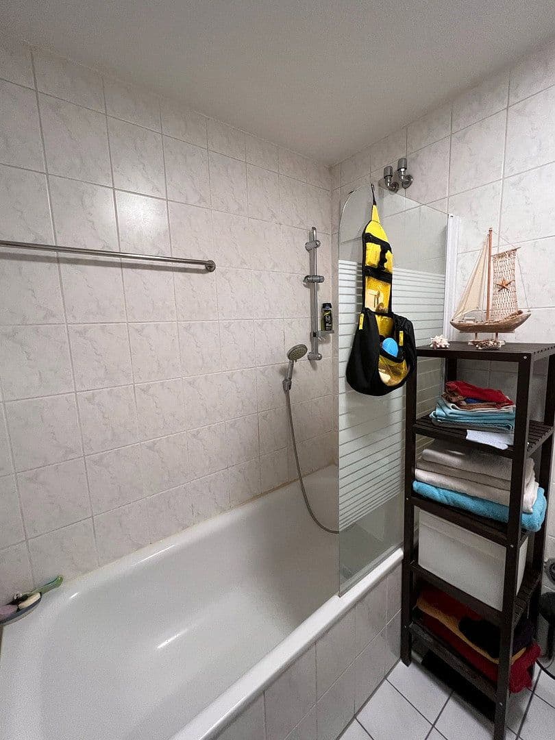 Pronájem bytu 3+kk 82 m², Jahnstr. 59 B, Neuhofen, Porýní-Falc Pronájem bytu 3+kk 82 m², Jahnstr. 59 B, Neuhofen, Porýní-Falc