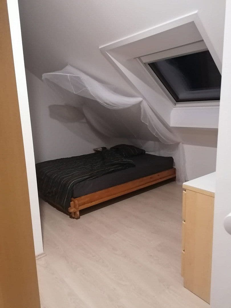 Pronájem bytu 3+kk 82 m², Jahnstr. 59 B, Neuhofen, Porýní-Falc Pronájem bytu 3+kk 82 m², Jahnstr. 59 B, Neuhofen, Porýní-Falc
