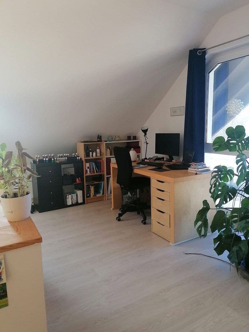 Pronájem bytu 3+kk 82 m², Jahnstr. 59 B, Neuhofen, Porýní-Falc Pronájem bytu 3+kk 82 m², Jahnstr. 59 B, Neuhofen, Porýní-Falc
