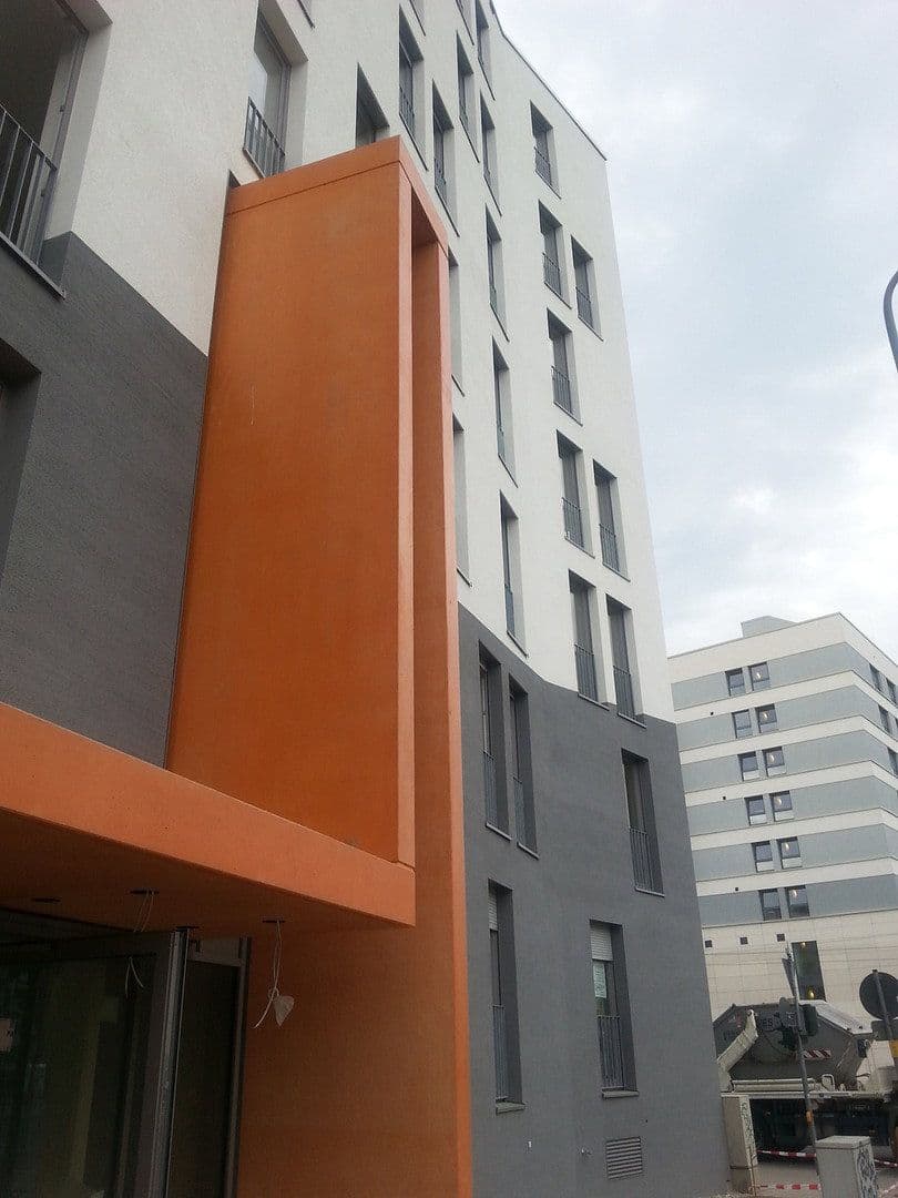 Pronájem bytu 2+1 35 m², Am Römerhof 51, Frankfurt, Hessen Pronájem bytu 2+1 35 m², Am Römerhof 51, Frankfurt, Hessen