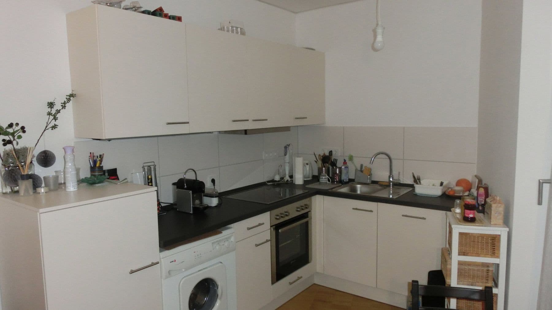 Pronájem bytu 2+1 35 m², Am Römerhof 51, Frankfurt, Hessen Pronájem bytu 2+1 35 m², Am Römerhof 51, Frankfurt, Hessen