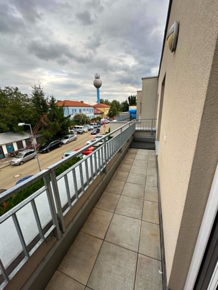 Pronájem bytu 2+kk 65 m², V Uličce, Brandýs nad Labem-Stará Boleslav, Středočeský kraj Pronájem bytu 2+kk 65 m², V Uličce, Brandýs nad Labem-Stará Boleslav, Středočeský kraj