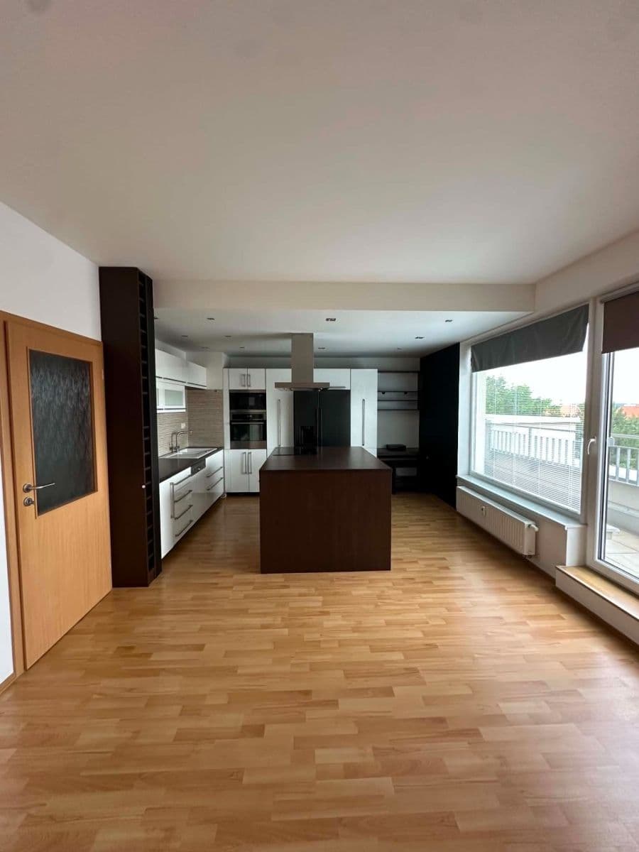 Pronájem bytu 2+kk 65 m², V Uličce, Brandýs nad Labem-Stará Boleslav, Středočeský kraj Pronájem bytu 2+kk 65 m², V Uličce, Brandýs nad Labem-Stará Boleslav, Středočeský kraj