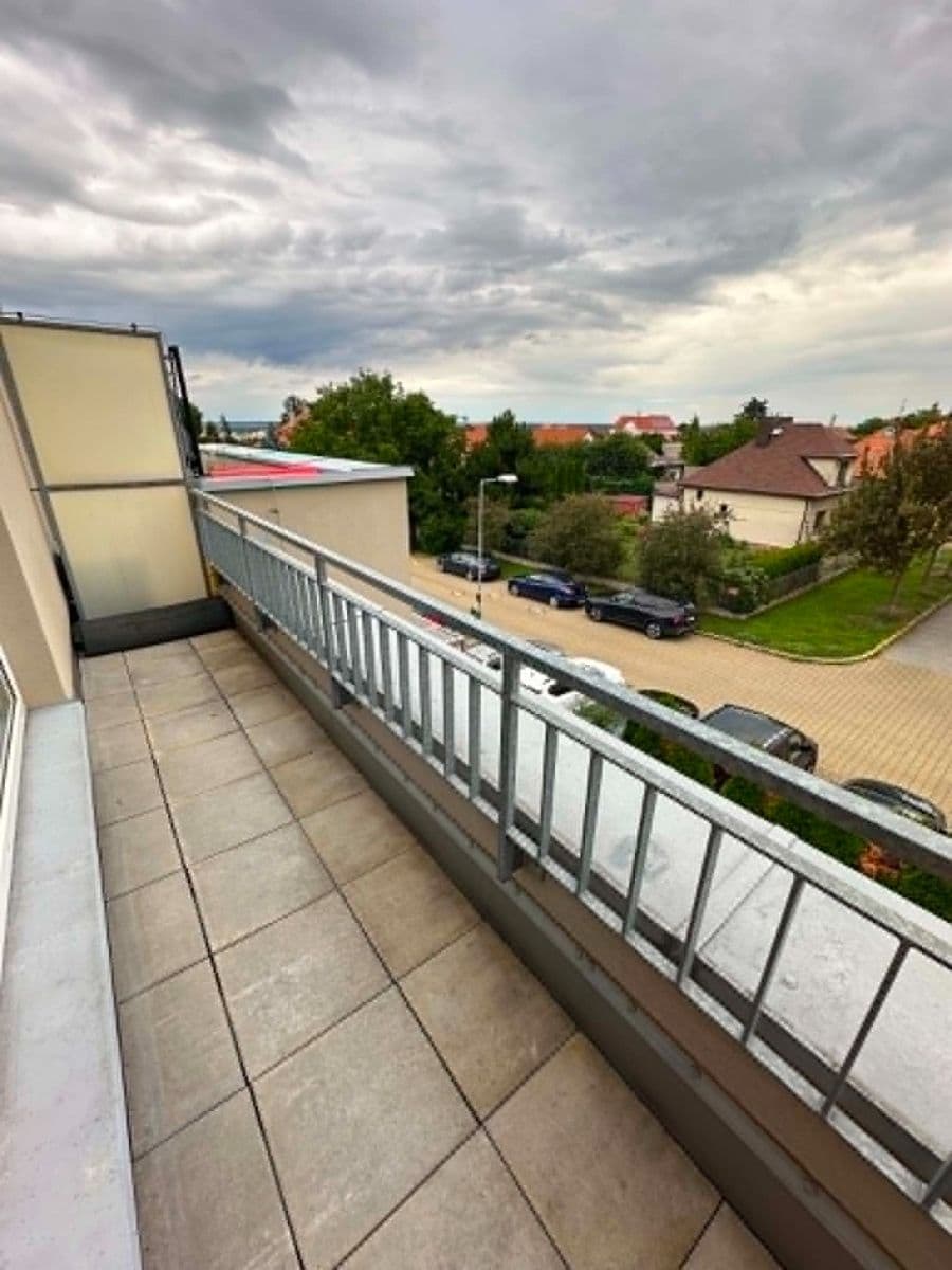 Pronájem bytu 2+kk 65 m², V Uličce, Brandýs nad Labem-Stará Boleslav, Středočeský kraj Pronájem bytu 2+kk 65 m², V Uličce, Brandýs nad Labem-Stará Boleslav, Středočeský kraj