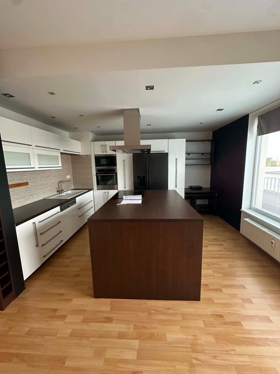 Pronájem bytu 2+kk 65 m², V Uličce, Brandýs nad Labem-Stará Boleslav, Středočeský kraj Pronájem bytu 2+kk 65 m², V Uličce, Brandýs nad Labem-Stará Boleslav, Středočeský kraj