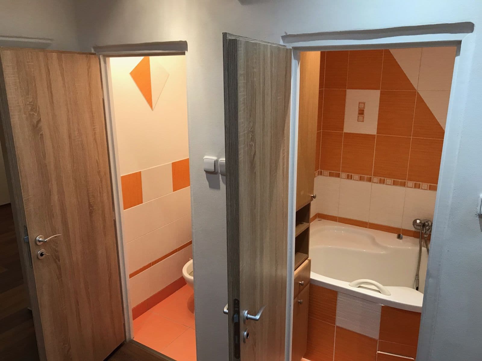 Prodej bytu 2+1 52 m², Sokolovská cesta, Teplice, Ústecký kraj Prodej bytu 2+1 52 m², Sokolovská cesta, Teplice, Ústecký kraj