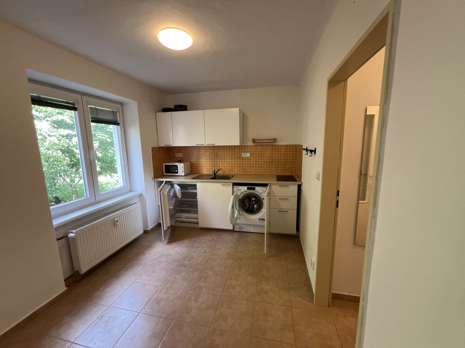 Pronájem bytu 1+1 32 m², Partyzánská, Plzeň, Plzeňský kraj Pronájem bytu 1+1 32 m², Partyzánská, Plzeň, Plzeňský kraj