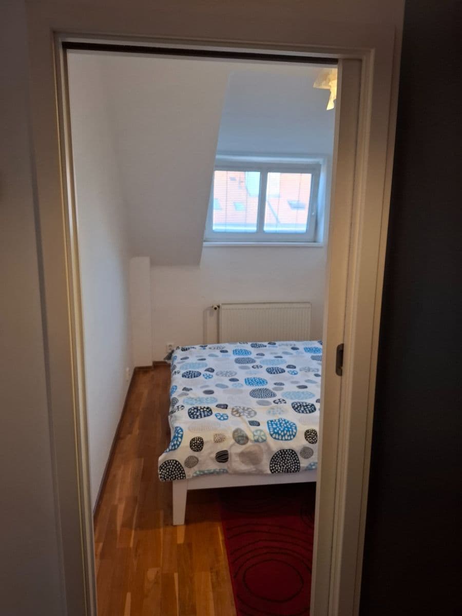 Pronájem bytu 2+kk 42 m², Na Mlejnku, Praha, Praha Pronájem bytu 2+kk 42 m², Na Mlejnku, Praha, Praha