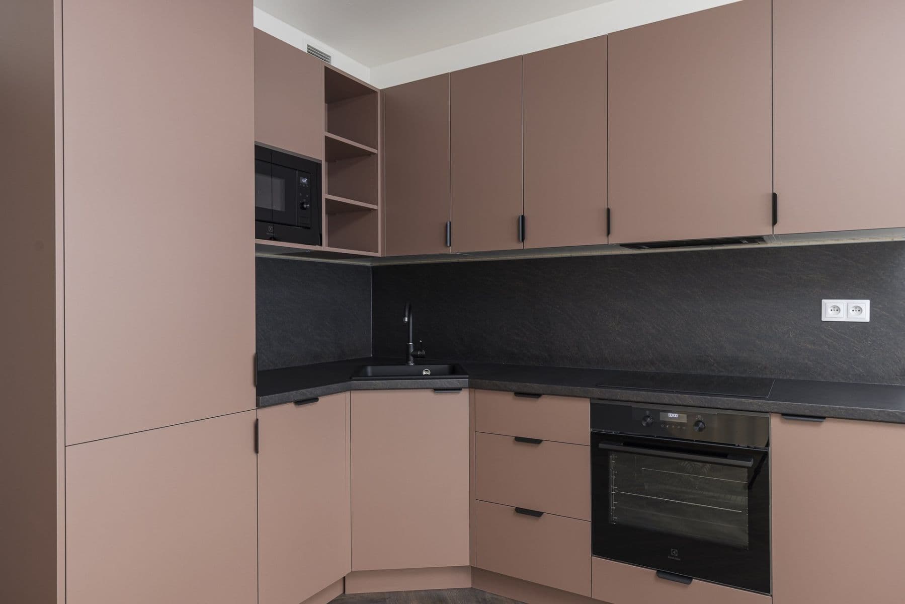 Pronájem bytu 1+kk 33 m², Poděbradská, Praha, Praha Pronájem bytu 1+kk 33 m², Poděbradská, Praha, Praha