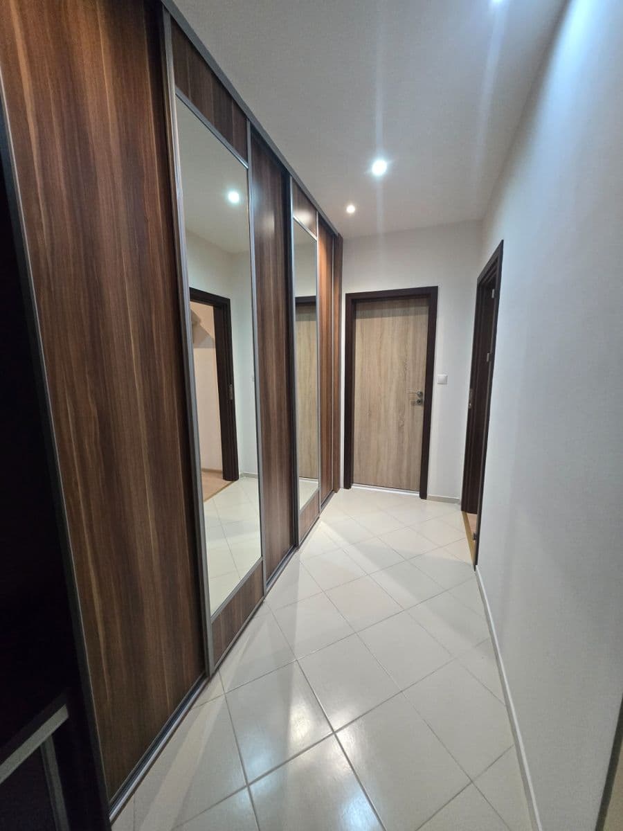 Pronájem bytu 2+1 45 m², Sklenárova, Ružinov, Bratislavský kraj Pronájem bytu 2+1 45 m², Sklenárova, Ružinov, Bratislavský kraj
