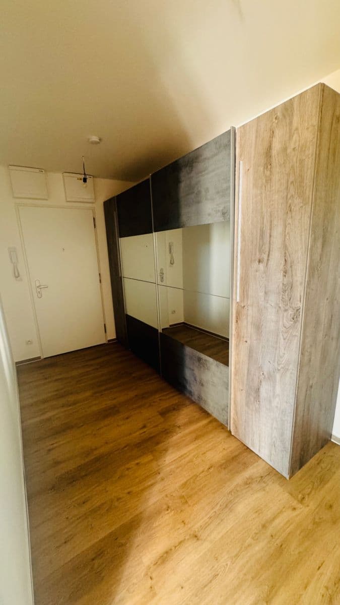 Pronájem bytu 2+kk 80 m², Záhoří, Kuřim, Jihomoravský kraj Pronájem bytu 2+kk 80 m², Záhoří, Kuřim, Jihomoravský kraj