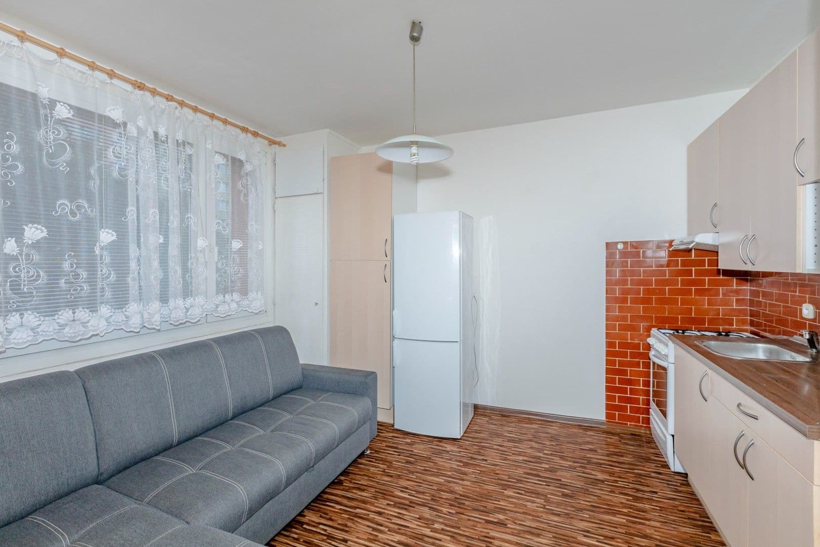 Pronájem bytu 1+1 40 m², Rabyňská, Praha, Praha Pronájem bytu 1+1 40 m², Rabyňská, Praha, Praha