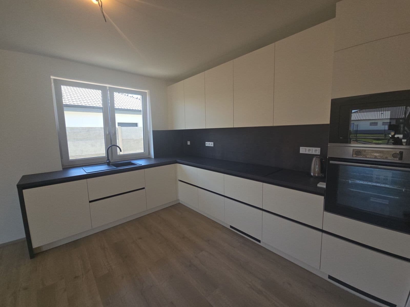 Prodej domu 156 m², pozemek 768 m², Krhovice, Jihomoravský kraj Prodej domu 156 m², pozemek 768 m², Krhovice, Jihomoravský kraj