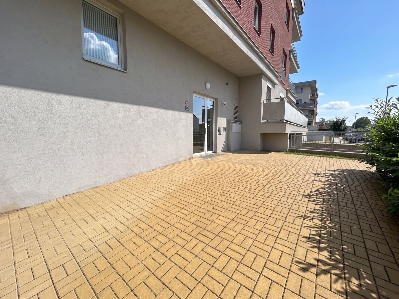 Pronájem bytu 2+kk 51 m², Vrchlického, Poděbrady, Středočeský kraj Pronájem bytu 2+kk 51 m², Vrchlického, Poděbrady, Středočeský kraj