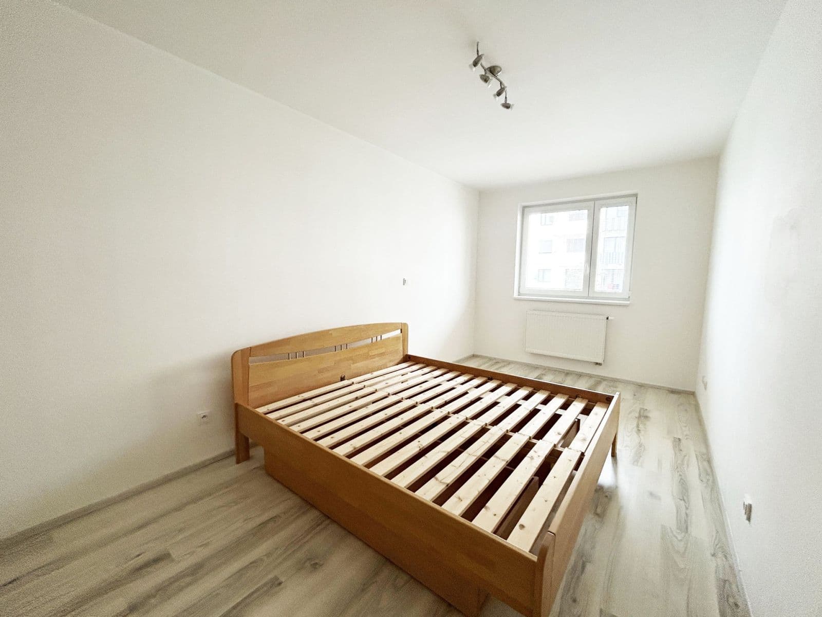 Pronájem bytu 2+kk 51 m², Vrchlického, Poděbrady, Středočeský kraj Pronájem bytu 2+kk 51 m², Vrchlického, Poděbrady, Středočeský kraj