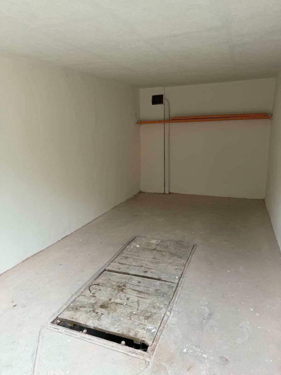 Prodej garáže 19 m², Zličská, Kolín, Středočeský kraj Prodej garáže 19 m², Zličská, Kolín, Středočeský kraj